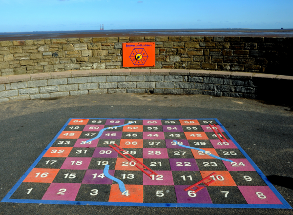 board game Chutes and Ladders